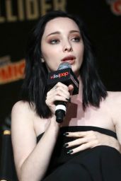 Emma Dumont - "The Gifted" Cast Appearance at NYCC in NYC 10/08/2017