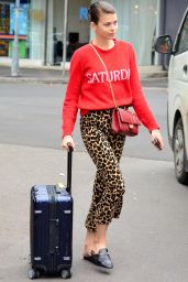 Georgia Fowler in Comfy Travel Outfit - Headed to the Airport in Sydney 10/13/2017
