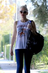 Gwen Stefani - Leaves the Studio in West Hollywood 10/25/2017
