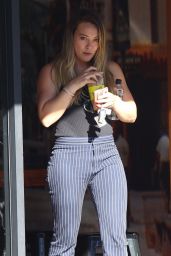 Hilary Duff Casual Style - Out and About in Studio City 10/25/2017