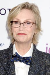 Jane Lynch - Tie The Knot Party in Los Angeles