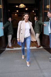 Jennifer Garner Casual Style - Leaving the Greenwich Hotel in NYC