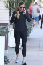 Jennifer Garner in Leggings Out in Brentwood
