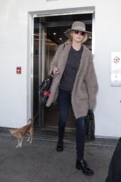 Jennifer Lawrence - JFK Airport in New York City 10/01/2017