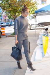 Jennifer Lopez Street Style - Arriving at a Studio in New York 10/19/2017
