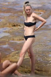 Kendal Lee Schuler in Bikini at Bondi Beach in Sydney 10/28/2017