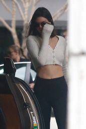 Kendall Jenner Camera Shy - Out in Beverly Hills, CA 10/30/2017