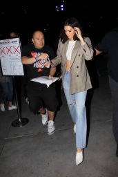Kendall Jenner - Outside the Lakers vs Clippers Game in LA 10/19/2017