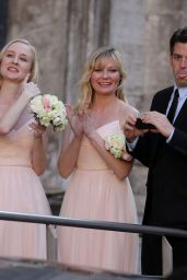 Kirsten Dunst is a Bridesmaid at the Rome Wedding of Her Best Friend 09/30/2017