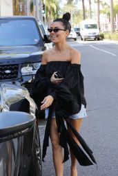 Kourtney Kardashian - Out in Calabasas 10/09/2017