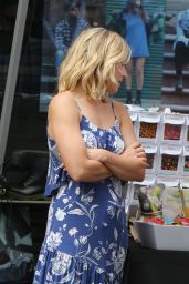 Kristen Bell - "Like Father" Movie Set in New York 09/30/2017