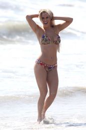  Lana in Bikini - Beach in Los Angeles 10/23/2017