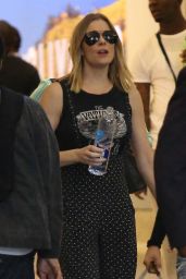LeAnn Rimes at LAX Airport in LA 10/08/2017
