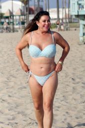 Lisa Appleton in Bikini on the Beaches of Los Angeles 10/01/2017