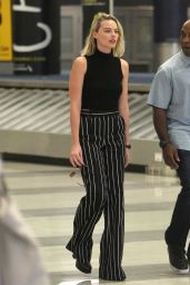 Margot Robbie at JFK Airport in New York 10/08/2017 