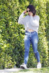 Mila Kunis - Shopping in Beverly Hills 10/10/2017