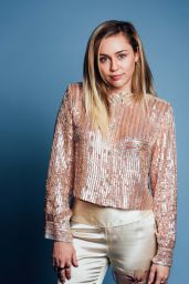 Miley Cyrus Images - Buzzfeed, October 2017