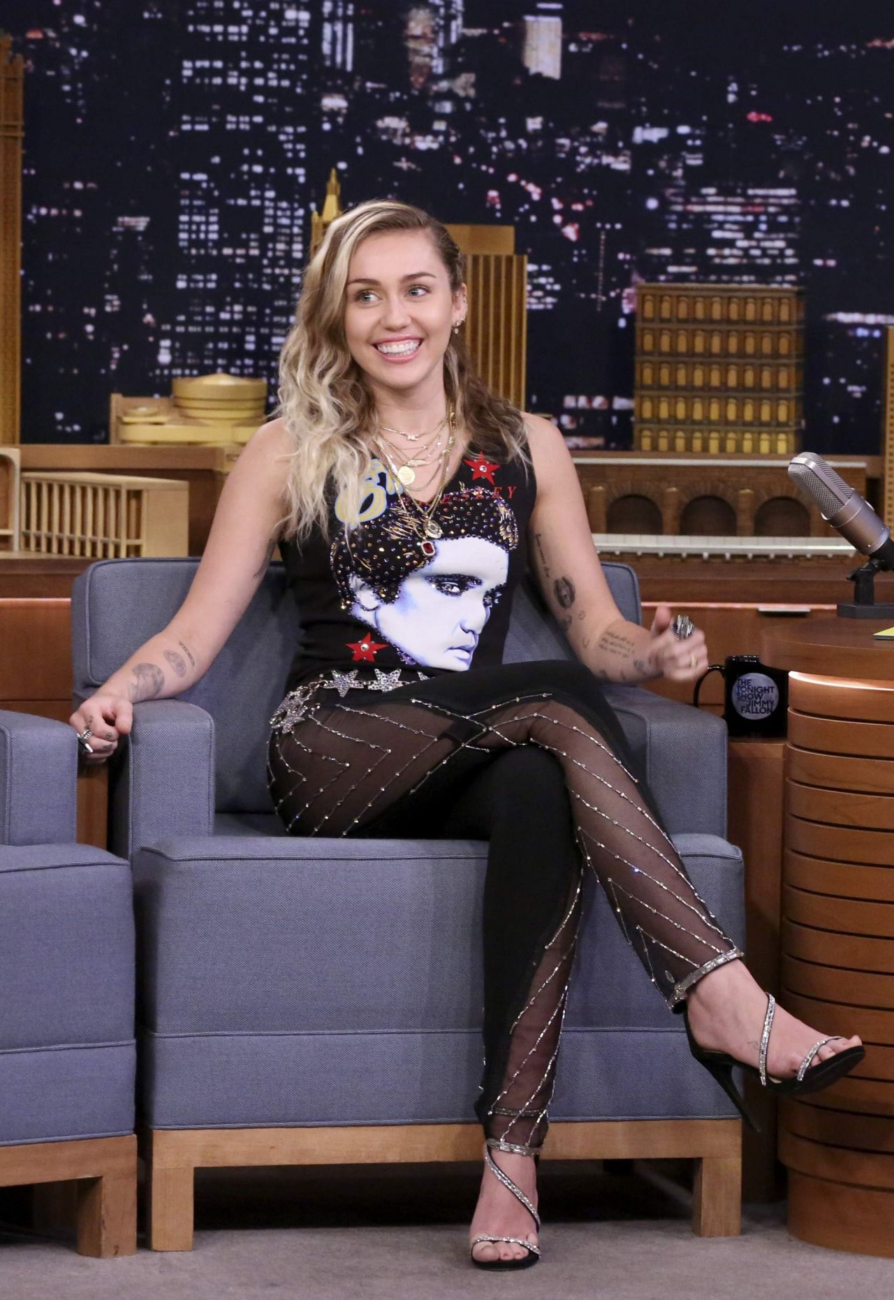 Miley Cyrus Jimmy Fallons Tonight Show In Nyc 10022017 • Celebmafia 6649