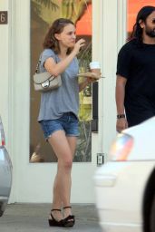 Natalie Portman Leggy in Shorts  - Los Angeles 10/26/2017