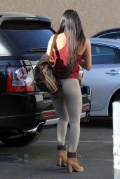 Nikki Bella in Tights - Heading Into Dance Practice in Los Angeles 10/22/2017