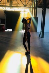 Nina Dobrev Pics and Videos – Social Media 10/16/2017