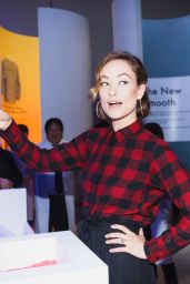 Olivia Wilde - Uniqlo x Toray: The Art & Science of LifeWear Event in NYC