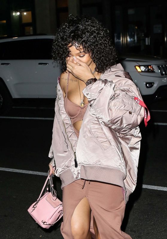 Rihanna - Arriving at a Studio Session in New York 10/21/2017