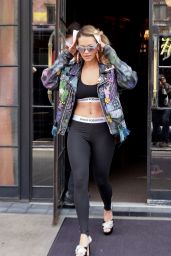 Rita Ora Shows Off Her Abs - NYC 10/05/2017