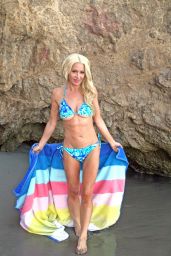 Sara Barrett in a Bikini at El Matador Beach in Malibu 10/16/2017