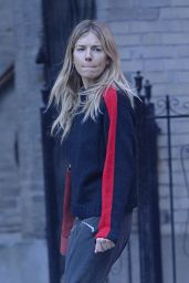 Sienna Miller Street Style - Out and About in NY 10/18/2017