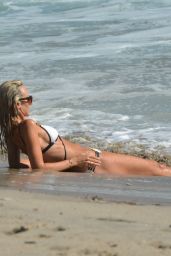 Victoria Hervey in Bikini Enjoying Her Birthday Weekend - Malibu Beach 10/07/2017