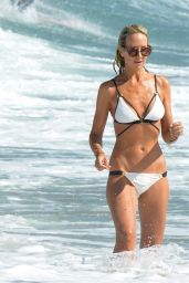 Victoria Hervey in Bikini Enjoying Her Birthday Weekend - Malibu Beach 10/07/2017
