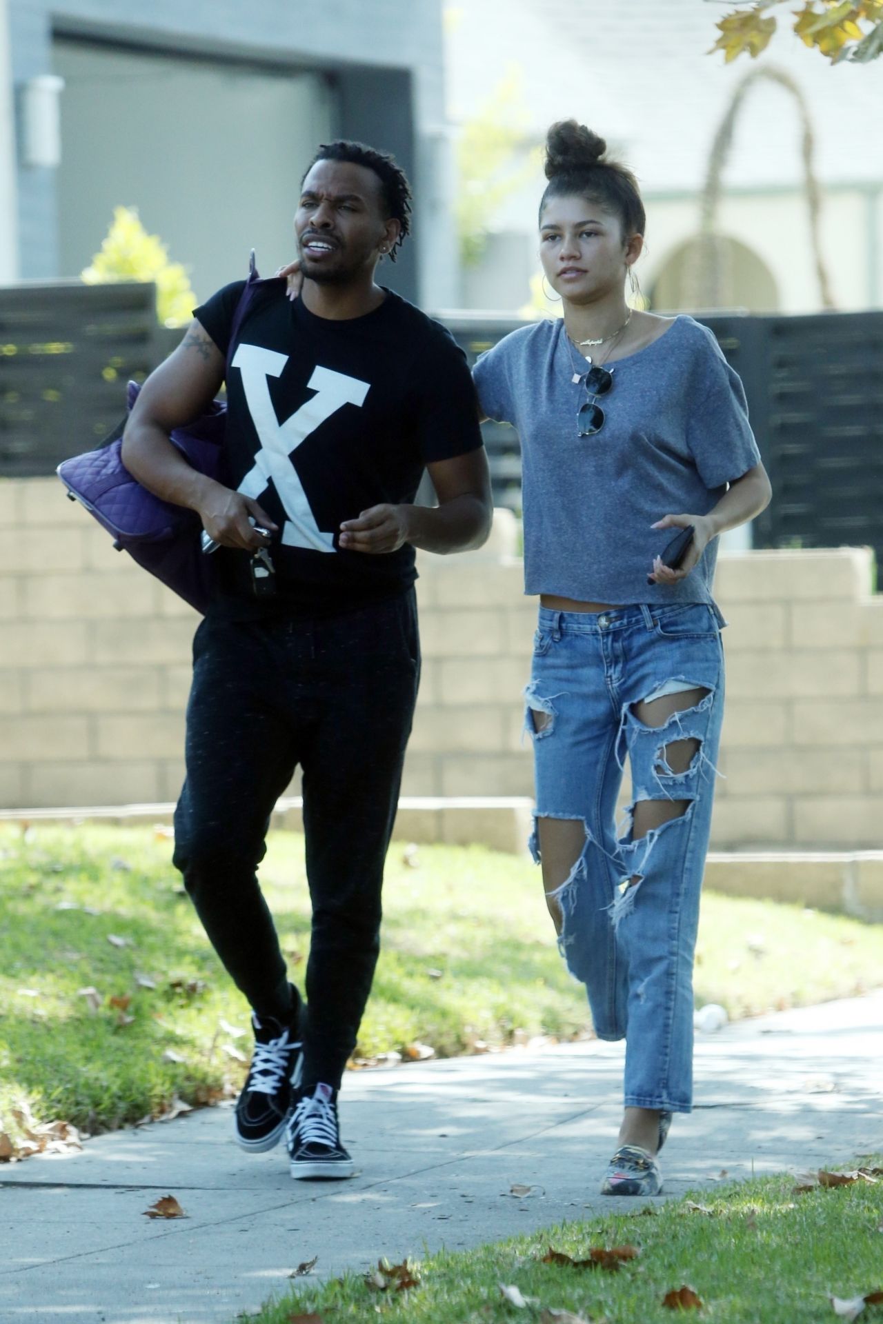 Zendaya in Ripped Jeans With Her Brother in Los Angeles 10/01/2017