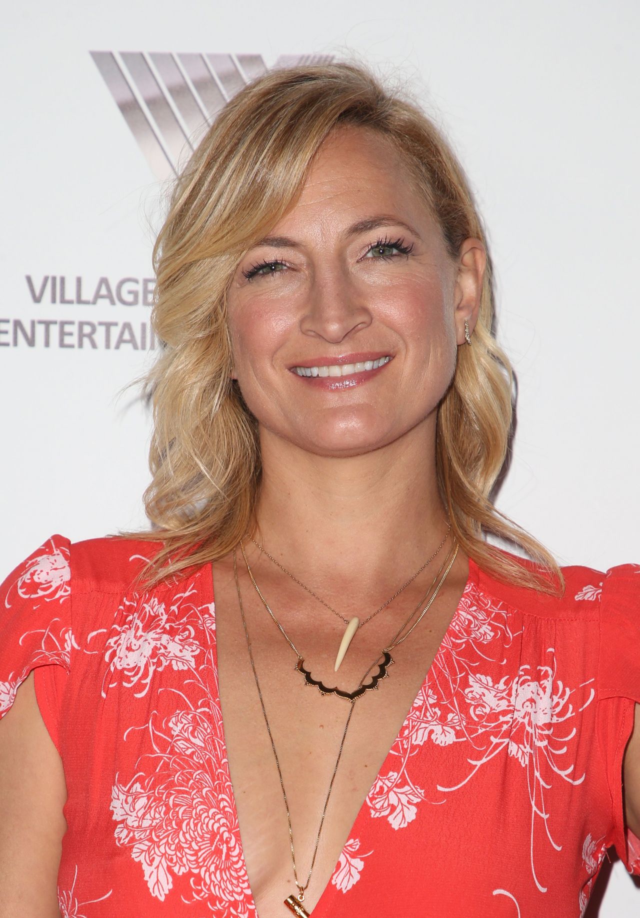 Zoe bell images