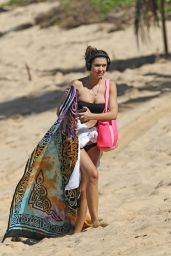 Alexis Ren in Bikini - Beach in Hawaii 11/13/2017