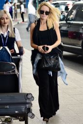 Anna Camp at the Airport in Sydney 11/30/2017