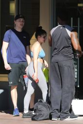Ariel Winter in Gym Ready Outfit With Levi Meaden Out in LA 11/25/2017