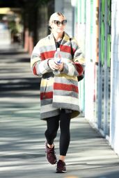 Ashlee Simpson in a Colorful Coat - Los Angeles 11/07/2017