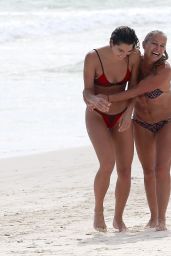 Ashley Hart in Bikini - Beach in Cancun 11/16/2017