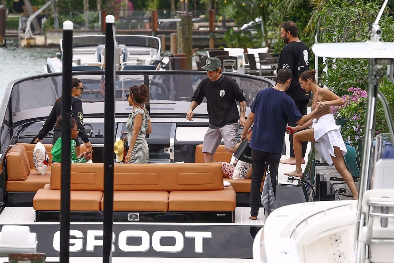 Bella Hadid & Hailey Baldwin Go on a boat ride in Miami 