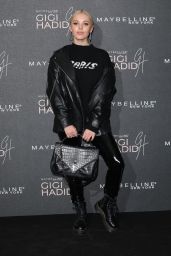 Betsy-Blue English – Gigi Hadid X Maybelline Party in London
