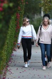 Chloe Grace Moretz, Her Mom and Brooklyn Beckham - Out in LA 11/18/2017