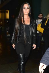 Demi Lovato - Arriving at Wembley Stadium in London 11/14/2017