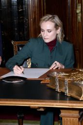 Diane Kruger - Golden Book signing in Hamburg 11/21/2017