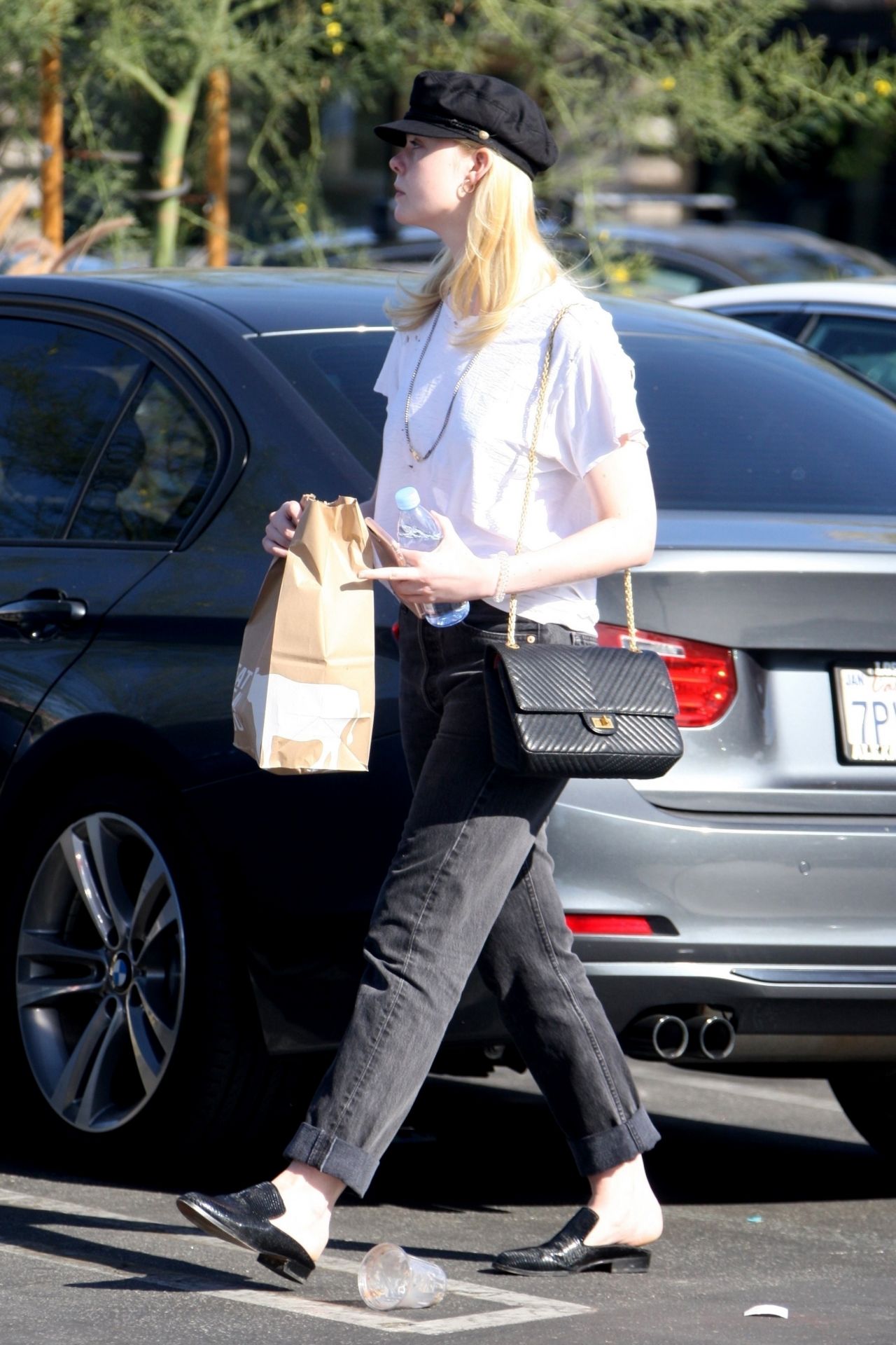 Elle Fanning - Grabs Lunch at Burger Lounge in Van Nuys • CelebMafia