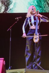 Grace Chatto – The Radio City Christmas Live 2017 Gig in Liverpool