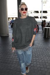 Gwen Stefani in Travel Outfit - Departing at LAX Airport in LA