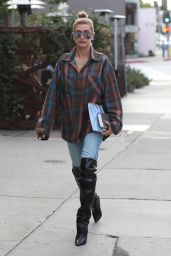 Hailey Baldwin in Denim & Leather Boots - Zinque Cafe in WeHo 11/01/2017