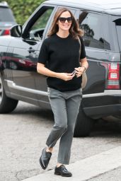 Jennifer Garner Casual Style - Out in Los Angeles 11/12/2017