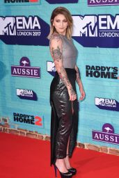 Julia Michaels – MTV Europe Music Awards 2017 in London